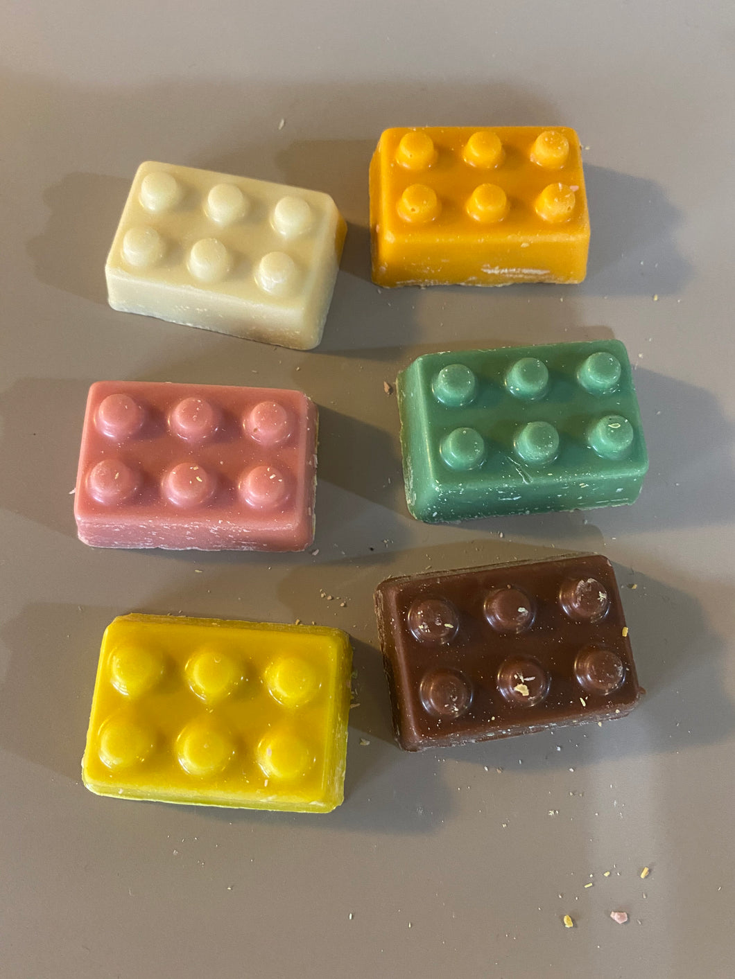 Packet of milk and white chocolate lego pieces (6in a pack) (Christmas)